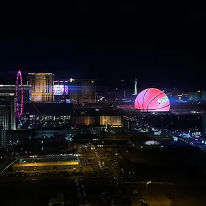 Homestay Balcony Strip View, Las Vegas