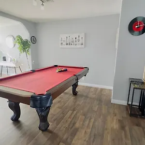 Holiday home Molino 3 Bedroom 2 Bath With Pool, Las Vegas
